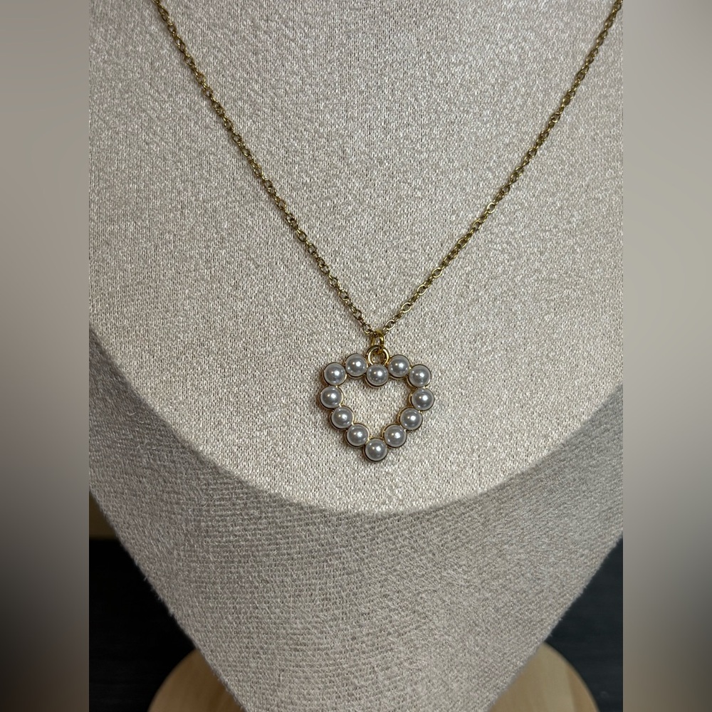 Handmade Gold/Pearl Heart Necklace